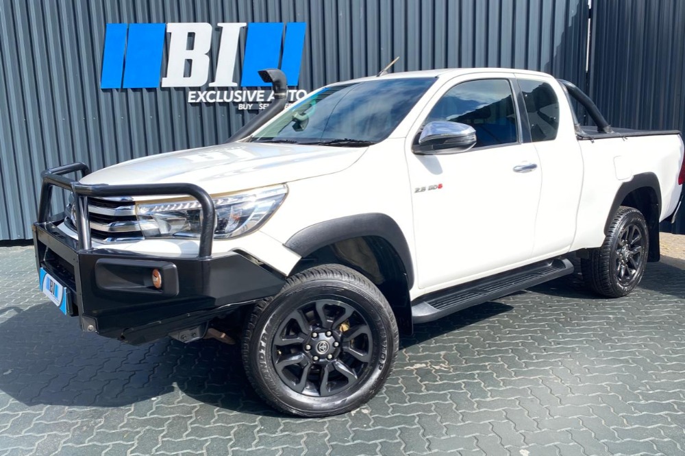 2017 Toyota Hilux 2.8 GD6 Extended Cab Manual